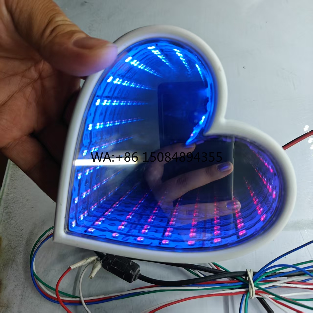 Car Mirror - 3D-зеркало с многоцветной RGB-подсветкой для декора